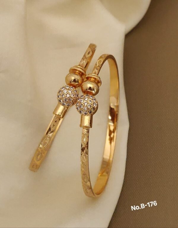 Designer Gold Tone Kada Bangles (Free Size)